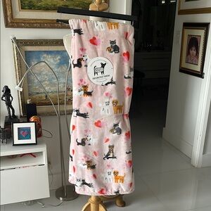 Berkshire Pink/Red Valentine's Day "Cute Cats & Dogs in Love" Throw Blanket